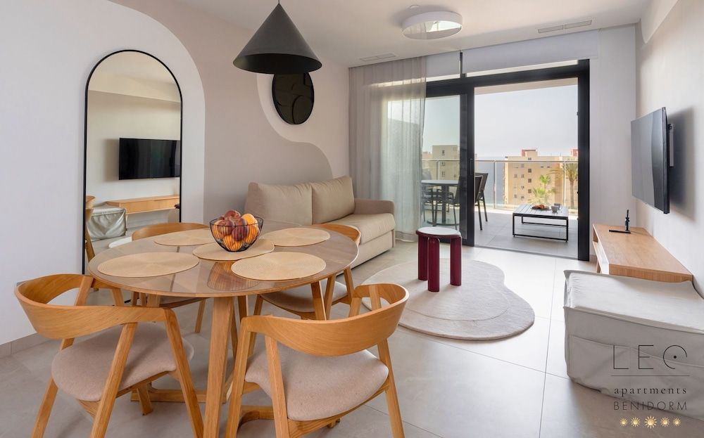 Sunset Cliffs Sea View Deluxe Apartment 9