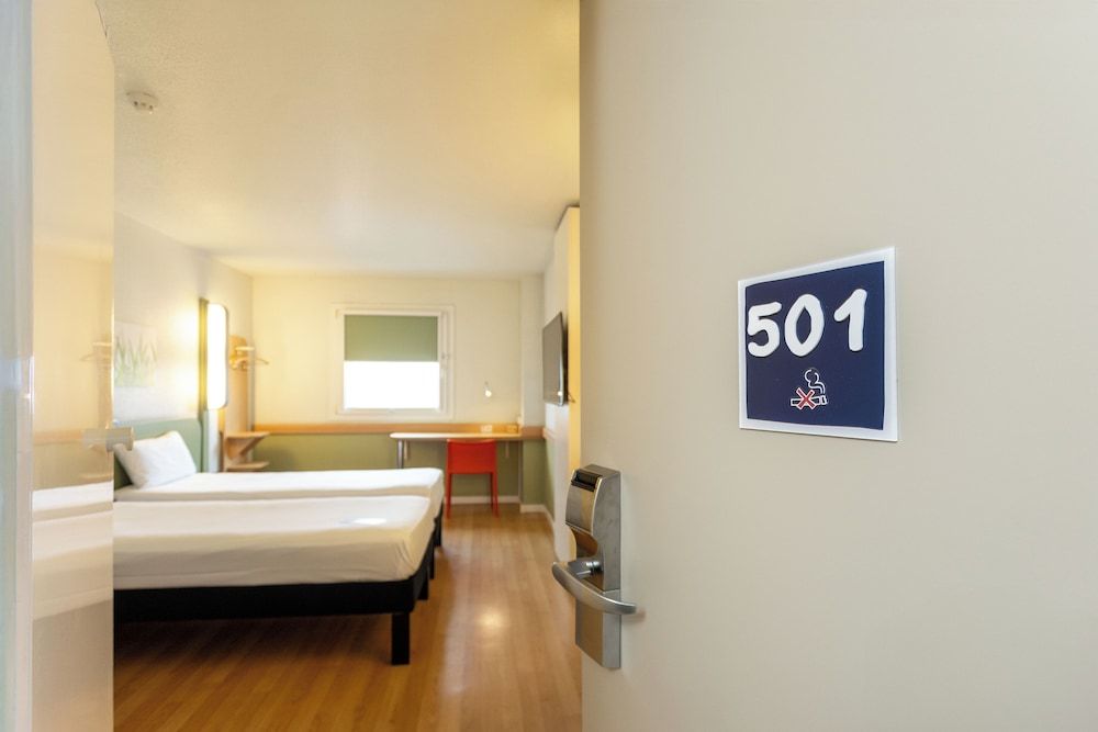 Ibis Budget Valencia Aeropuerto Room, 2 Twin Beds 2