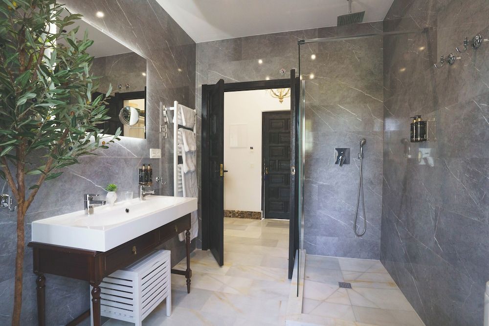 Hotel Boutique Palacio de la Duquesa Deluxe Double Room, Balcony, Garden View 10