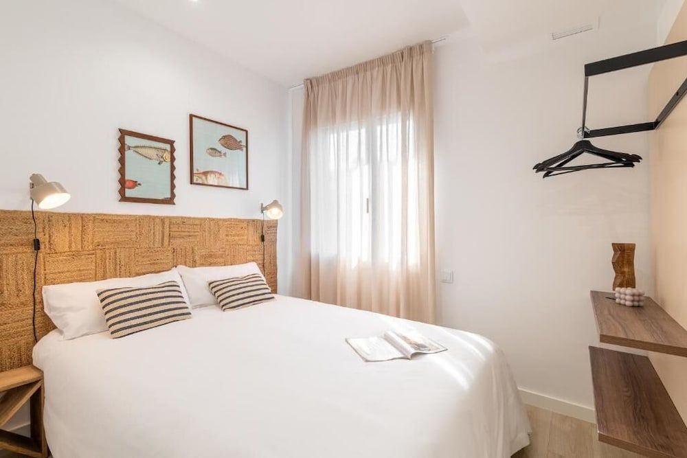 Calella Apartment by Olala Homes Apartment, Patio, City View 3