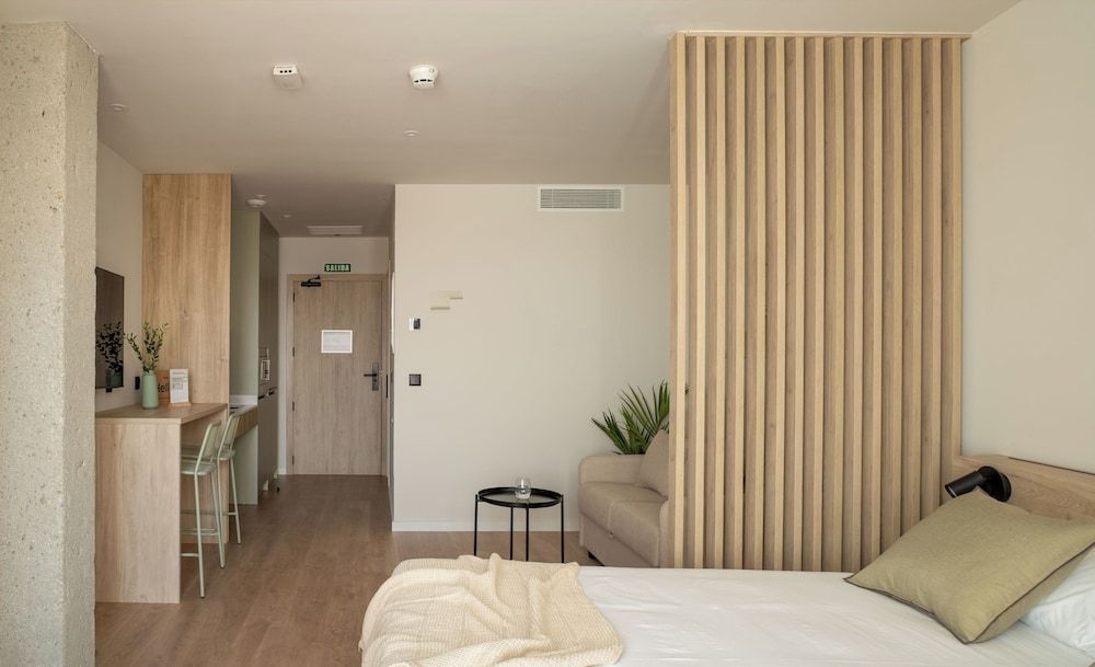 Líbere Pamplona Universidad Studio, Balcony 4