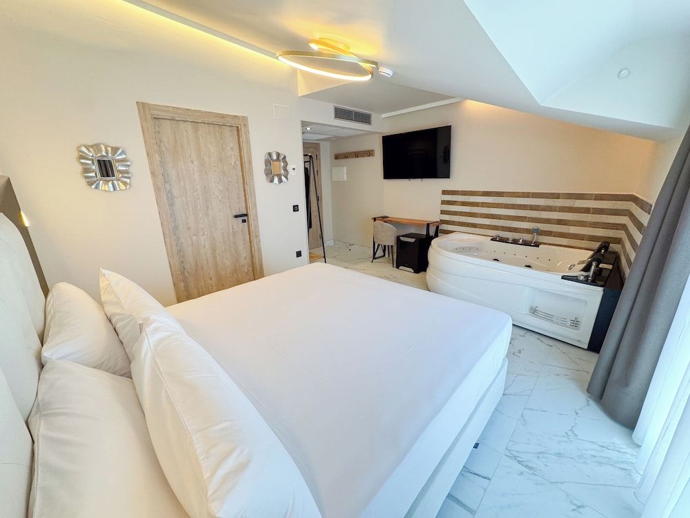 Akla Hotel El Burgo de Osma Superior Studio Suite 5