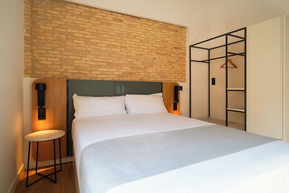 Limehome Pamplona Hilarión Eslava Two-Bedroom Apartment with Sofa Bed 5