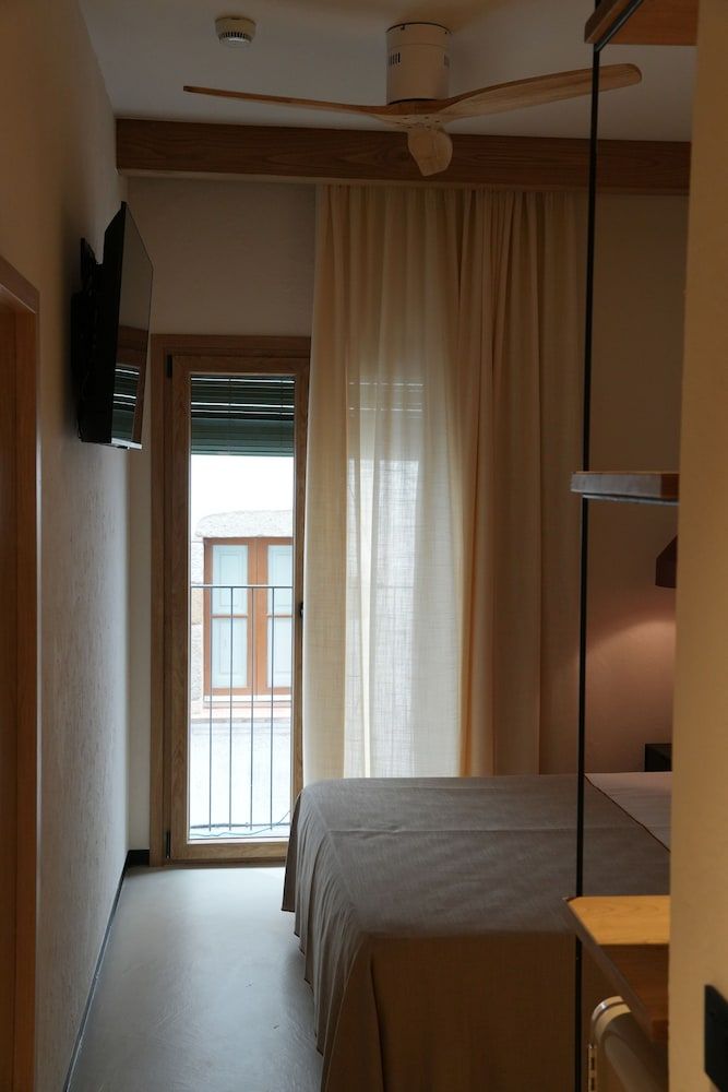 Classic Double Room Single Use, Balcony