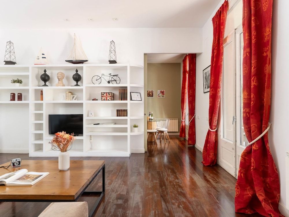 Apartamento de Tres Habitaciones con Terraza 11B Apartment 9