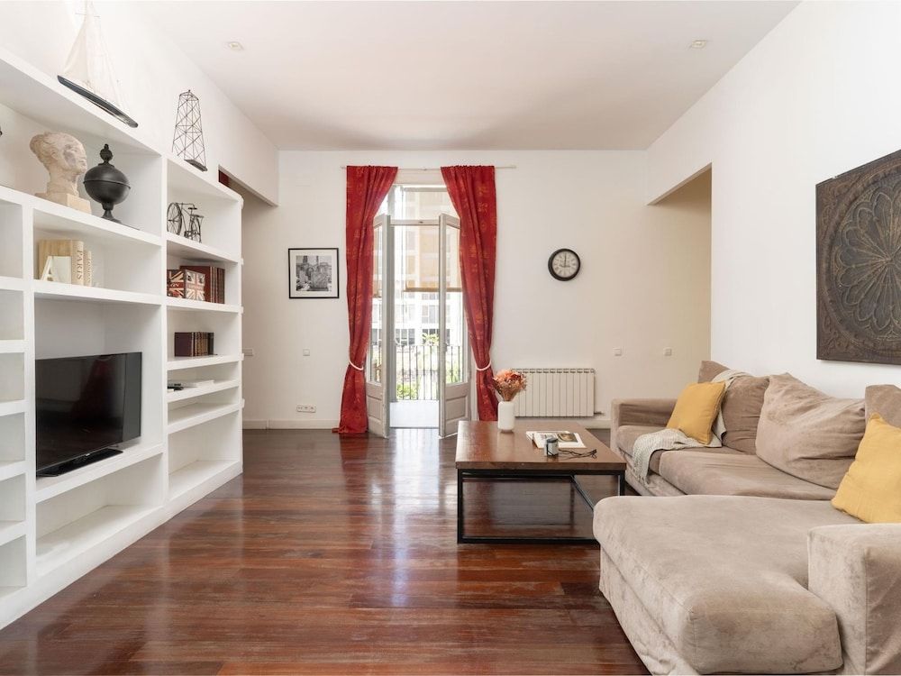 Apartamento de Tres Habitaciones con Terraza 11B Apartment 6