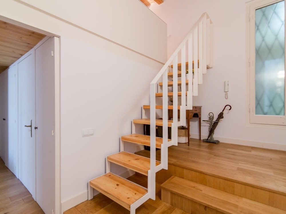 Designer s Three Bedroom Apartment With Terrace Apartment 21