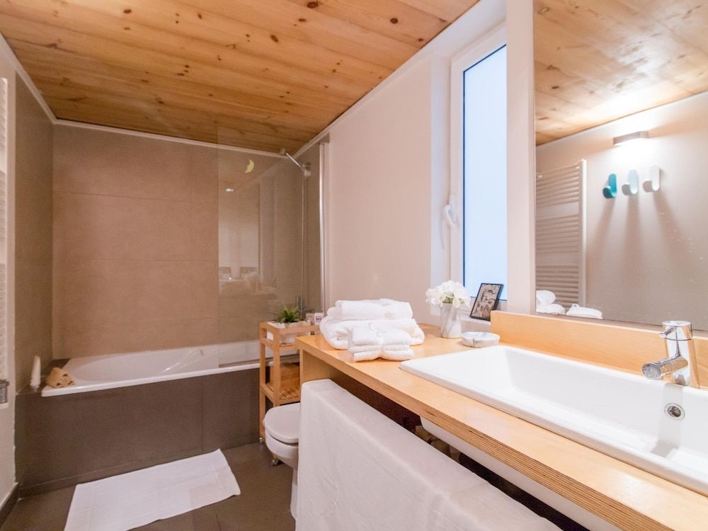 Designer s Three Bedroom Apartment With Terrace Apartment 20