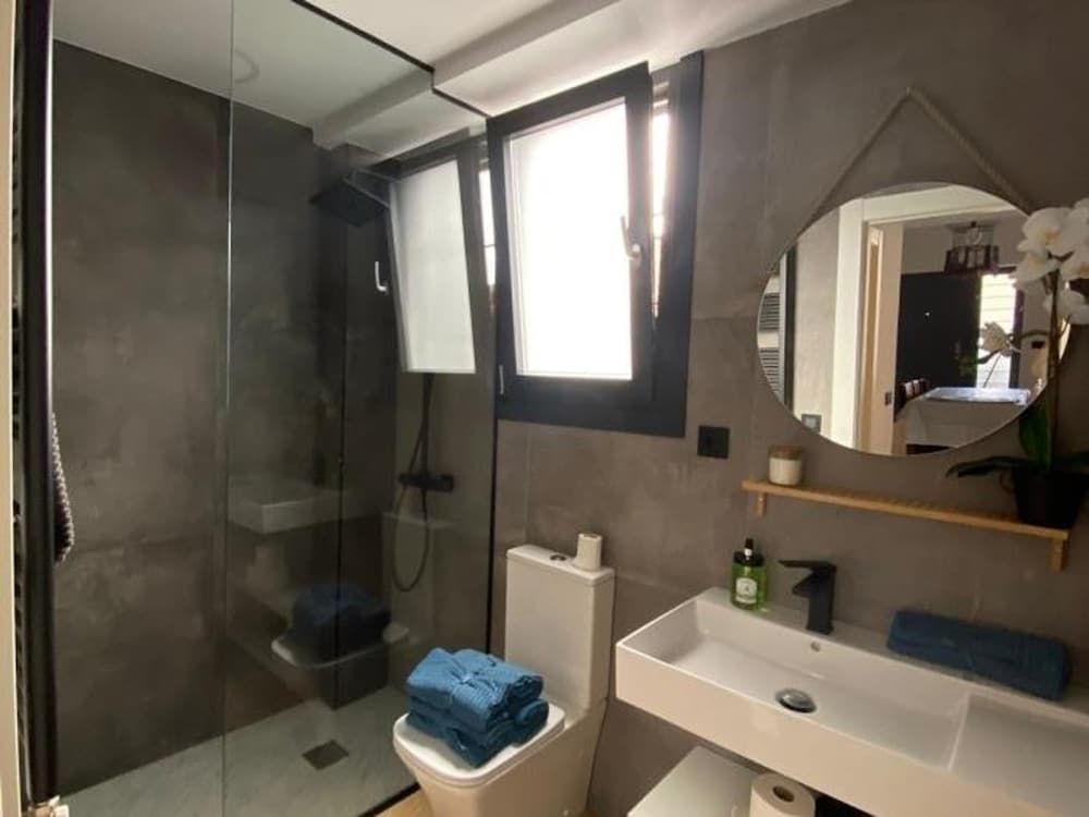 Cornelia Suites 03 in Santander