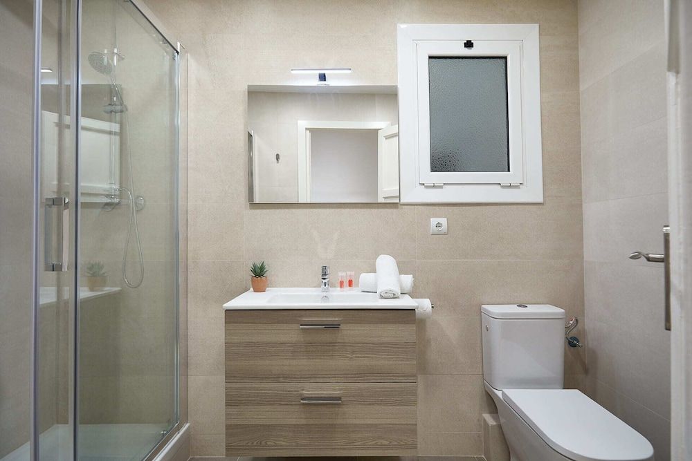 BBarcelona Calabria Flat Apartment, 4 Bedrooms, Balcony 34