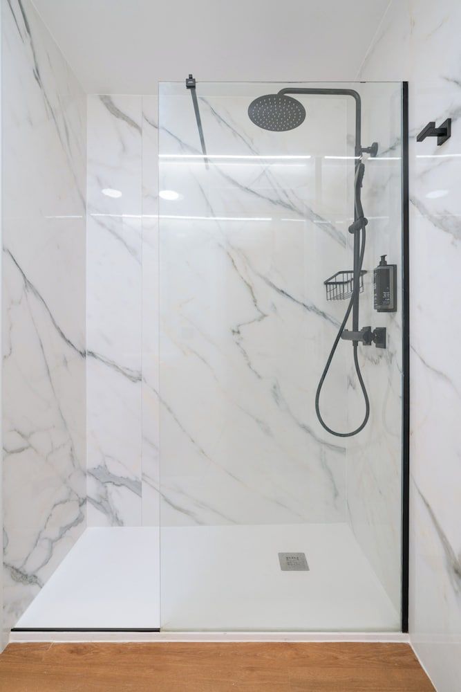 Limehome Benidorm Calle Major Comfort Queen Room 6