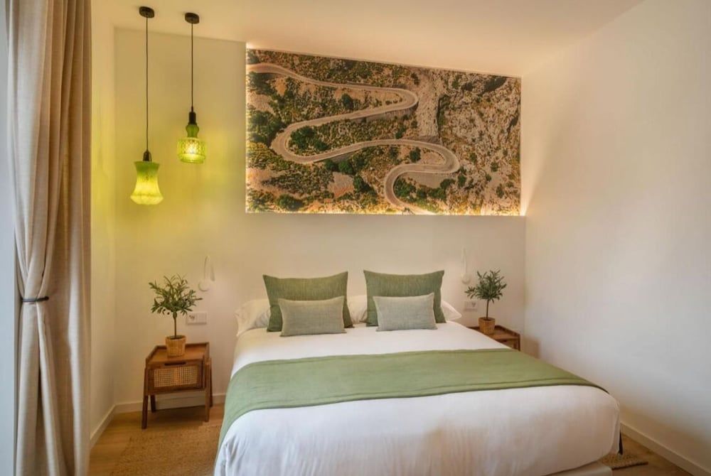 Superior Double Room, City View
