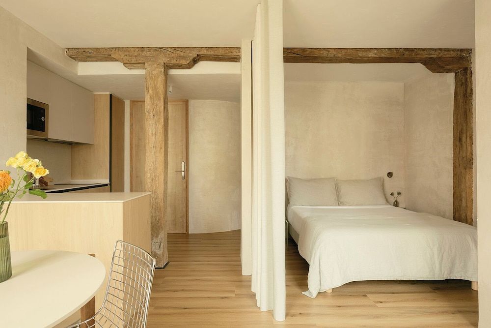 Enea Living Design Studio, Balcony, River View 3