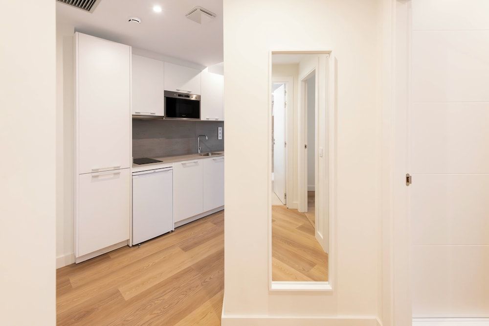 Apartamentos Silken Goya Family Apartment, City View 7