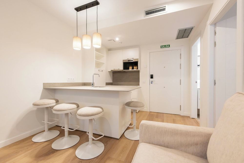 Apartamentos Silken Goya Apartment, City View 4