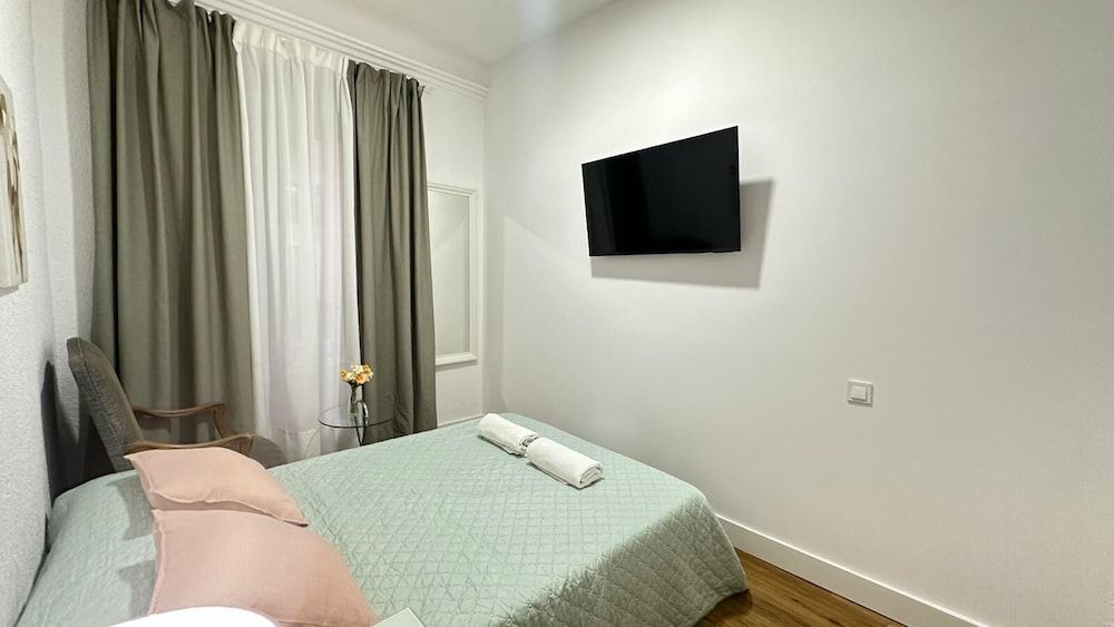 Habitaciones Manuela Double Room, Shared Bathroom 6