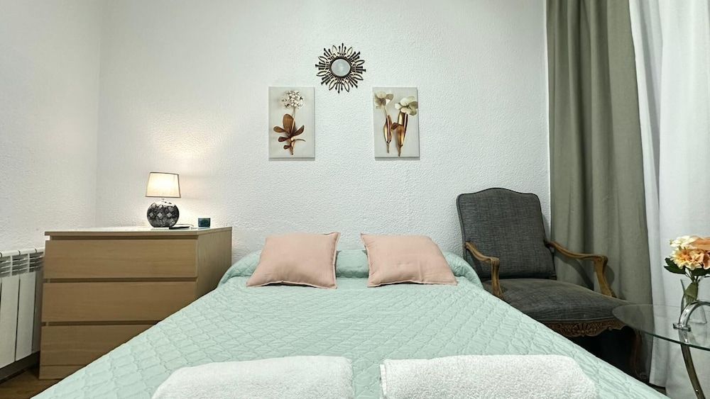 Habitaciones Manuela Double Room, Shared Bathroom 4
