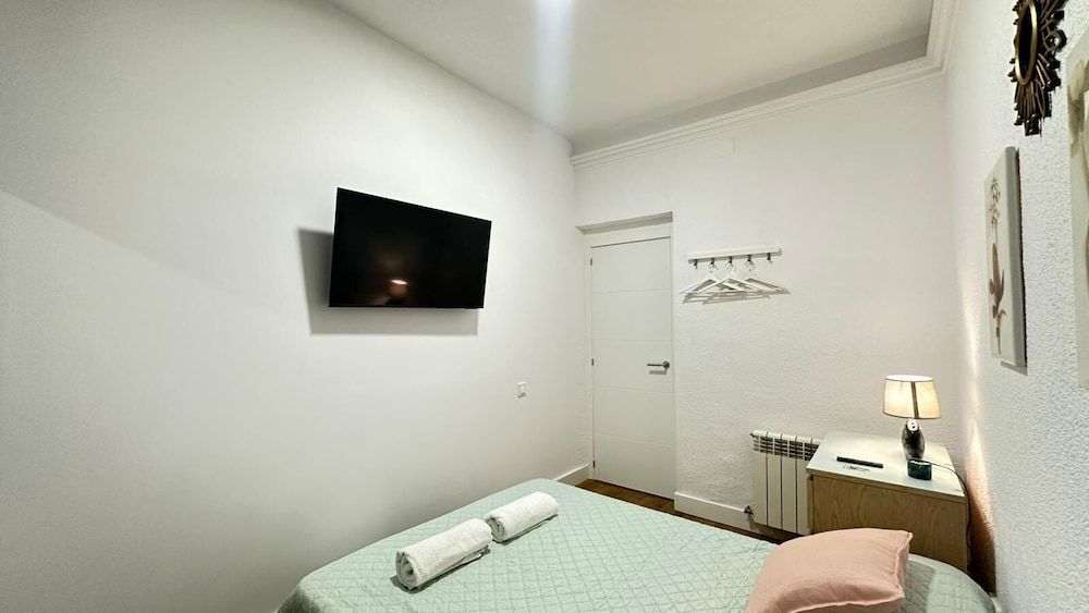 Habitaciones Manuela Double Room, Shared Bathroom 3