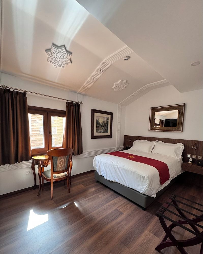 Hotel Boutique Casón De Los López