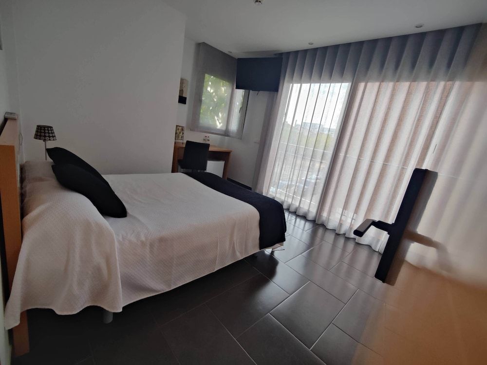 Hostal Manel Double Room 5