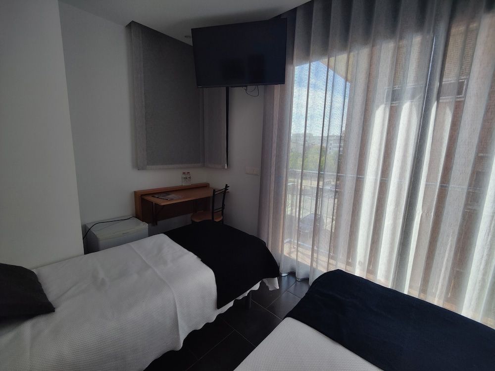 Hostal Manel Twin Room, Balcony 4