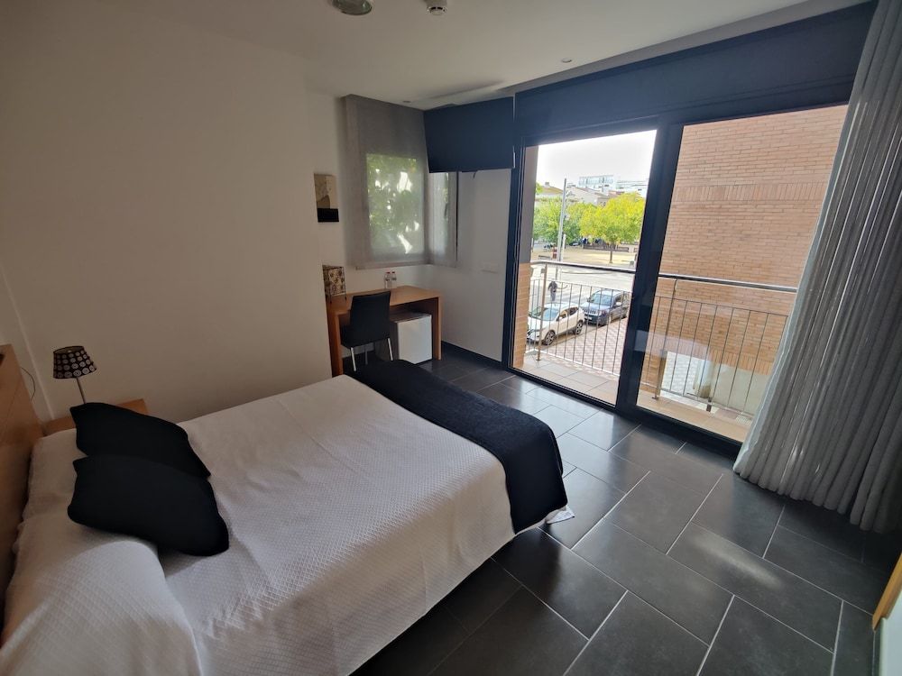 Hostal Manel Double Room 2