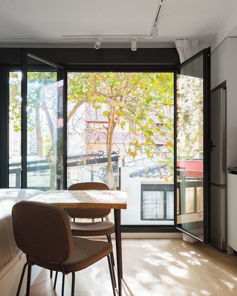 Limehome Madrid Calle de Bolivia Studio 3