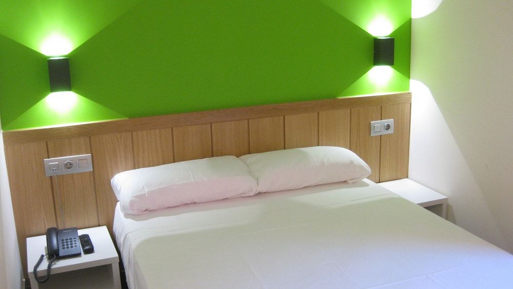 The Book Factory Hostel by gaiarooms Single Room 2