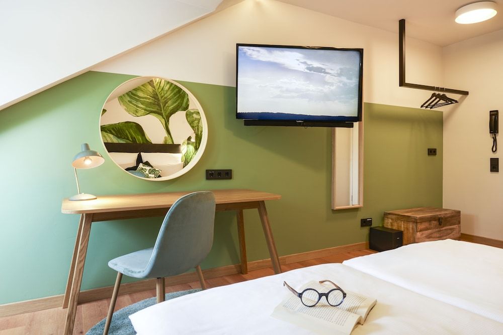 QUARTIER 82 by Arcadeon Single Room 5