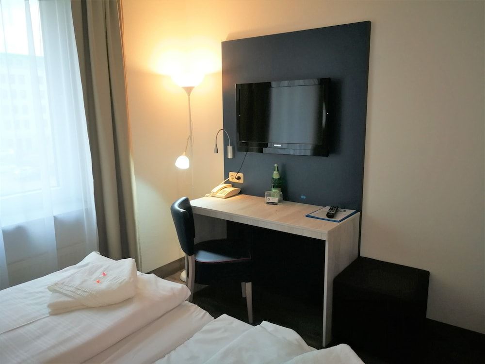 Hotel NearBy Standard Double Room 7