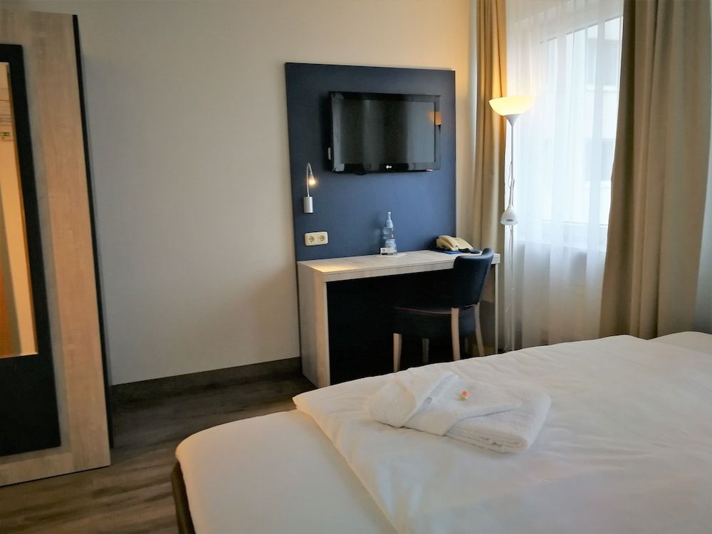 Classic Single Room