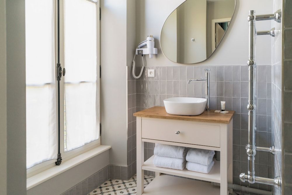 Le Parc Quadruple Room, Garden View 7