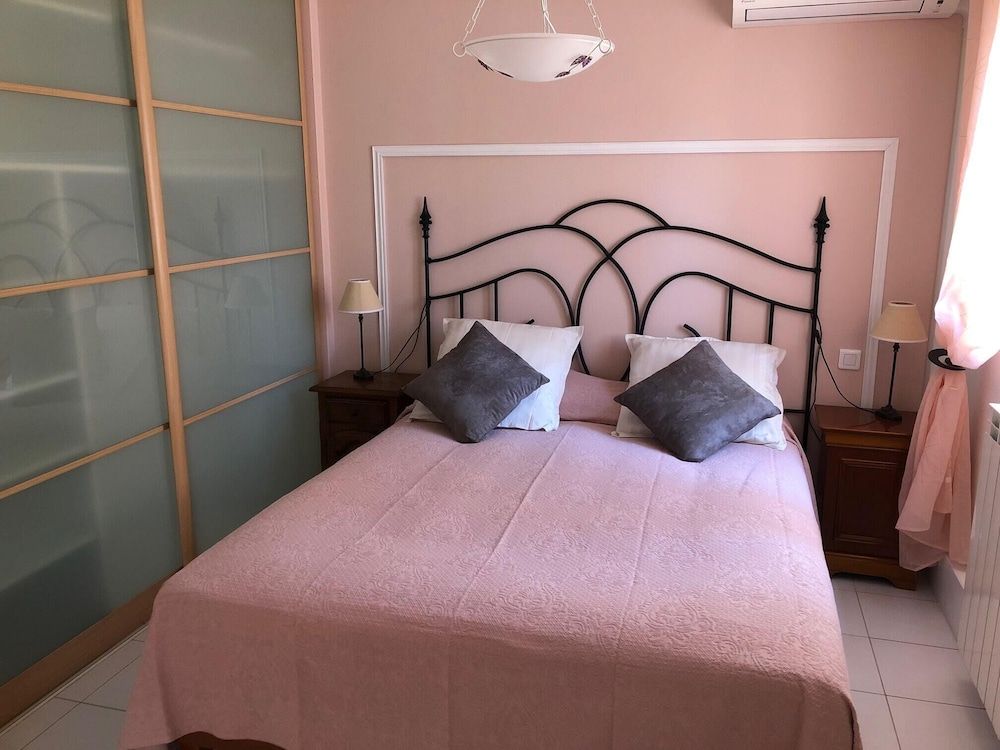 Deluxe Quadruple Room, Garden View