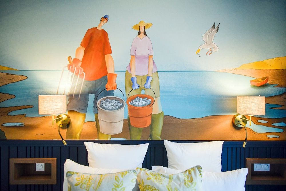 Standard Suite, Balcony, Canal View