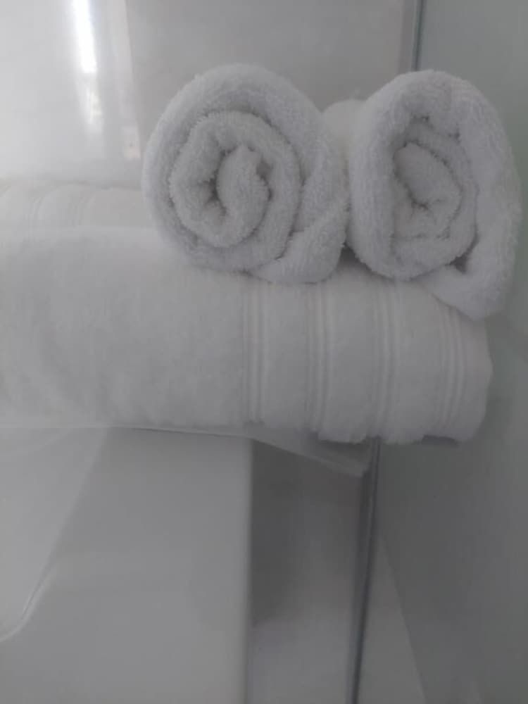 Hotel la Baie Royale Comfort Triple Room 4