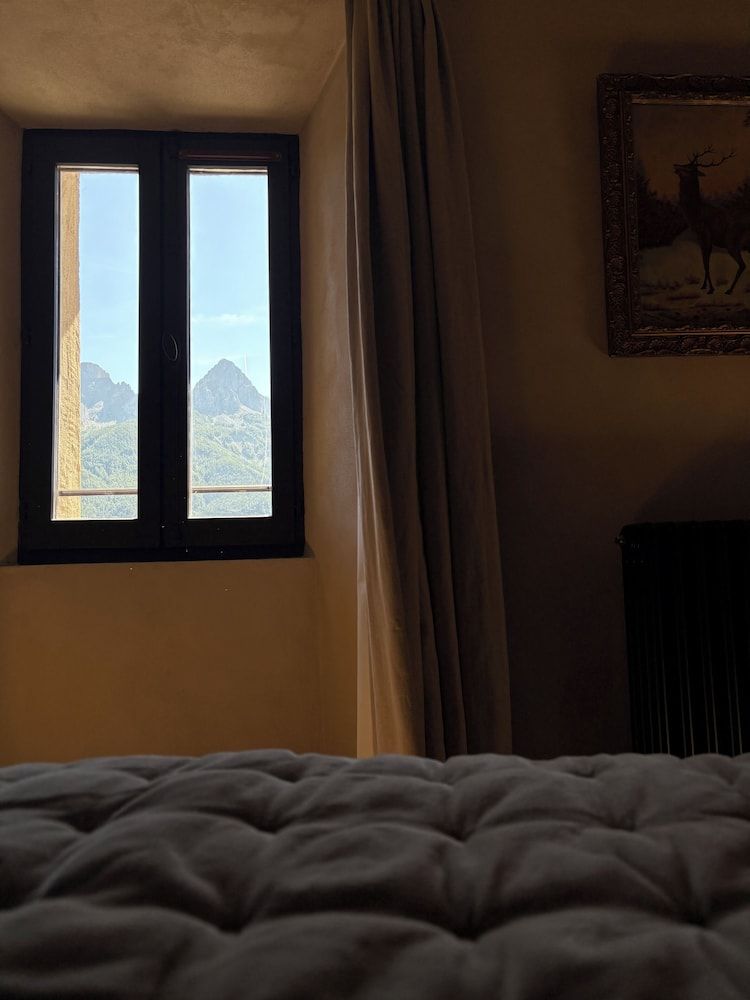 Room 1
