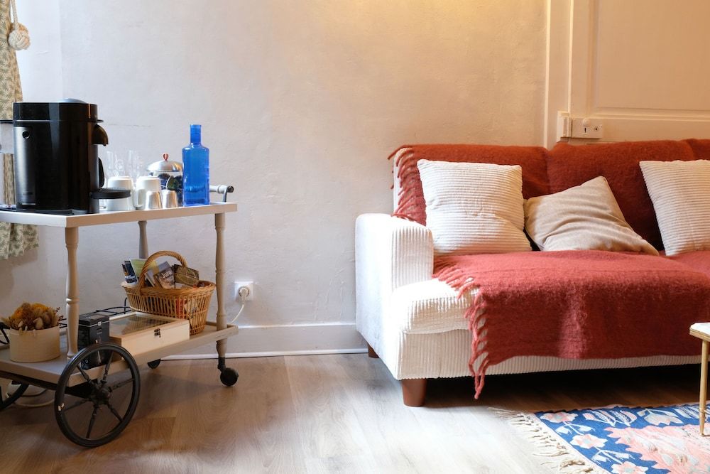 La Verrière Maison d'hôtes Superior Double Room, Courtyard View 5