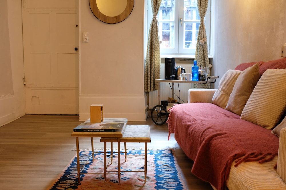 La Verrière Maison d'hôtes Superior Double Room, Courtyard View 4