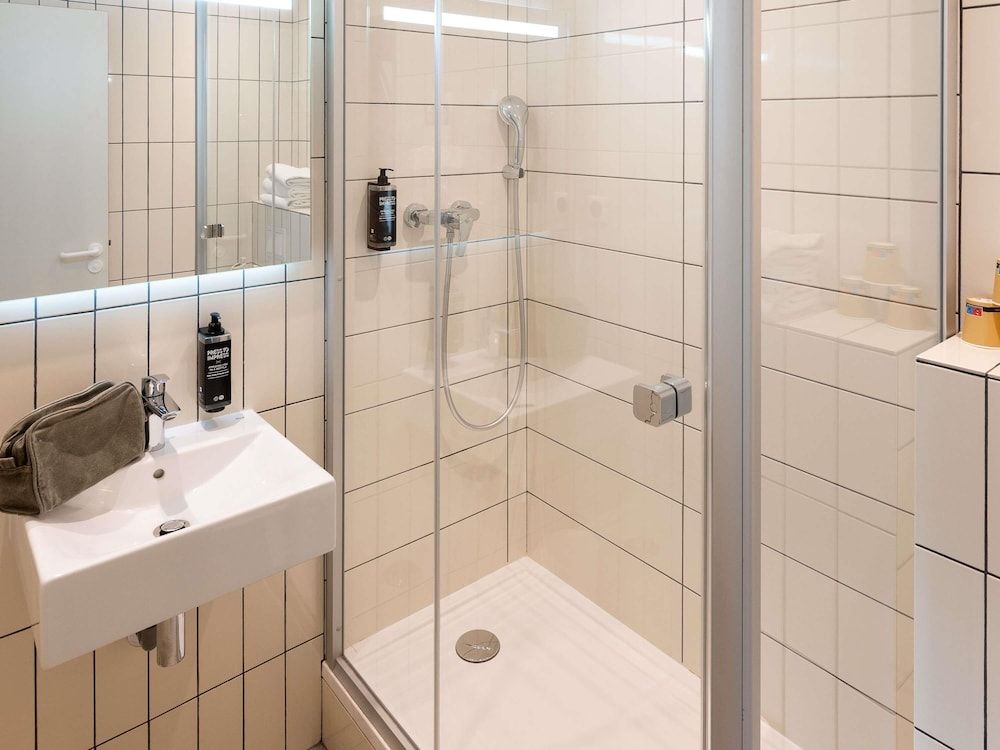 Ibis Budget Lyon Confluence Room, 2 Twin Beds 3