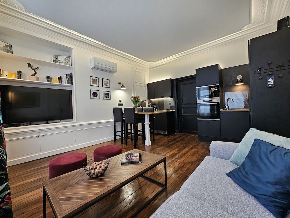 La Maison V.H., Appartements d'Hôtes Luxury Apartment, Accessible, Private Bathroom (Rdc A) 19