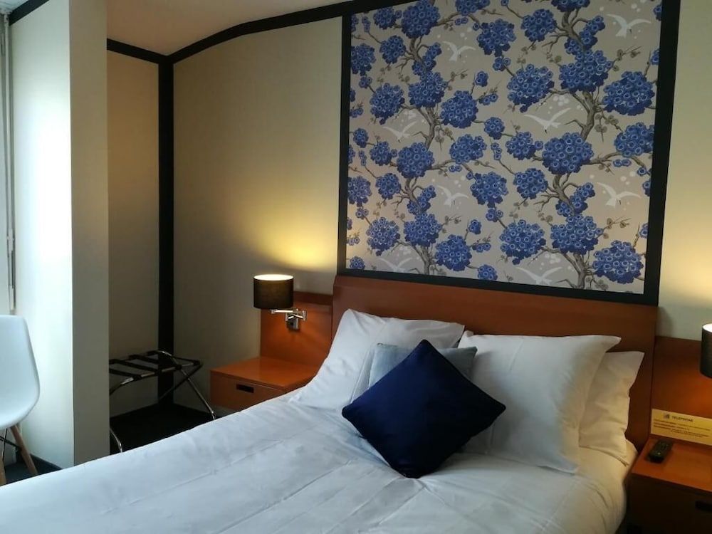 Hotel de Jouvence Quadruple Room 3