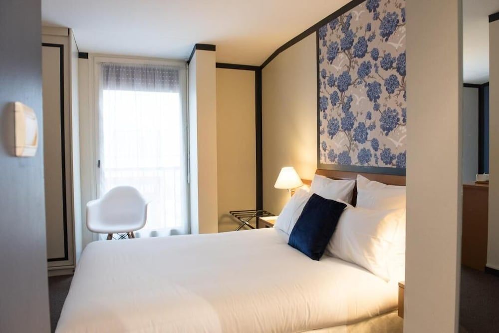 Hotel de Jouvence Triple Room 2