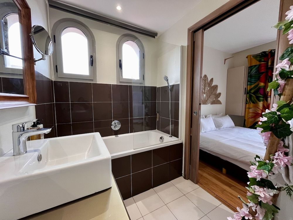 Faré de La Vahiné 3 Pièces Mandara Beach Apartment, Garden View 9