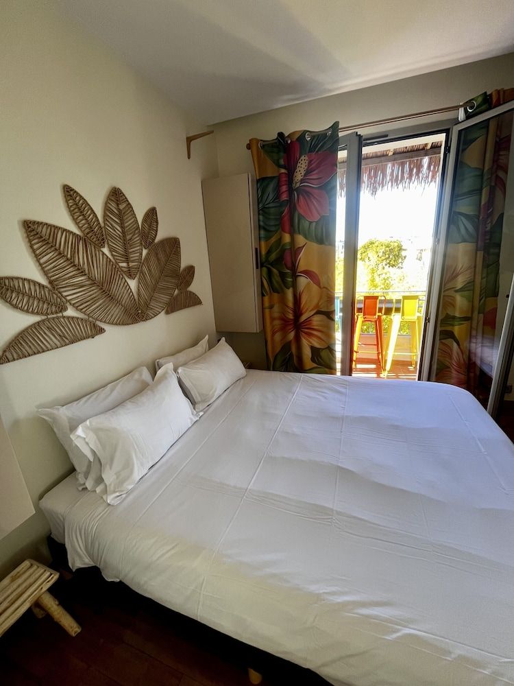 Faré de La Vahiné 3 Pièces Mandara Beach Apartment, Garden View 5