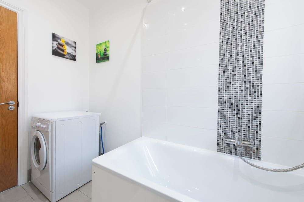 Gunnersbury Avenue Apartment 24