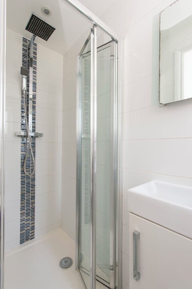 Gunnersbury Avenue Apartment 27