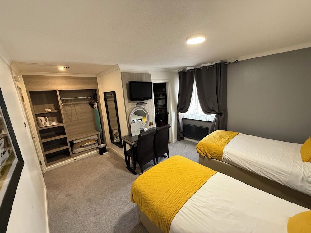 Durrant House Hotel Standard Twin Room 11