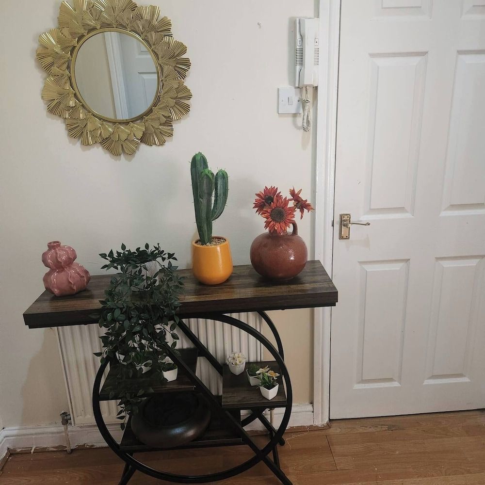 Charming Victorian Apartment in Central Wolverhampton Apartment, 1 Bedroom 33