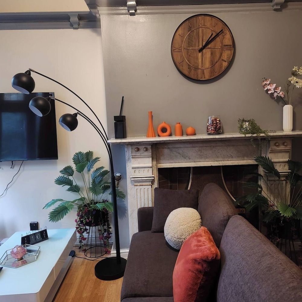 Charming Victorian Apartment in Central Wolverhampton Apartment, 1 Bedroom 15