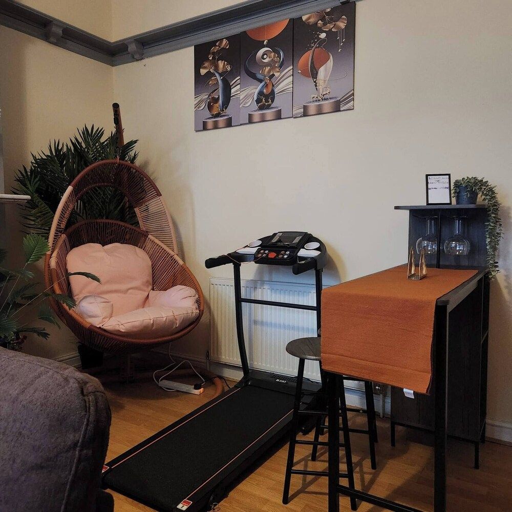 Charming Victorian Apartment in Central Wolverhampton Apartment, 1 Bedroom 36